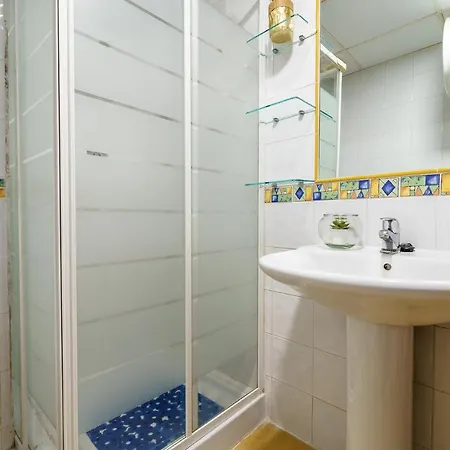 Malagasuite Downtown Apartment
